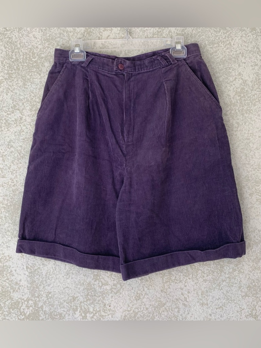 Oscar de la Renta Vintage Purple Corduroy Shorts High Waisted Pleated Size 14
